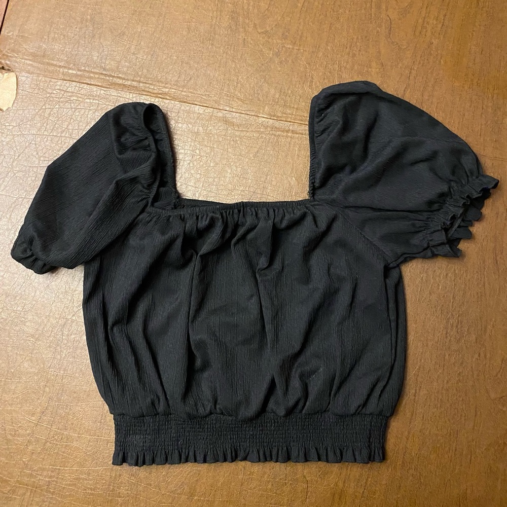 H&M Puff Sleeve Crop Top
